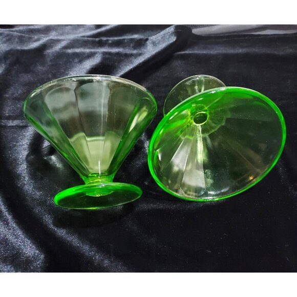 Federal Glass Company Pudding Custard Sherbet 2 Cups Glowy Depression Green - Picture 6 of 16